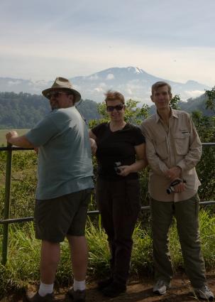 Arusha-3174.jpg - Steve, Heidi and Jim with Kilimanjaro in the distance