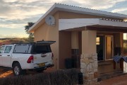 We stayed 1 night at Kgalagadi Lodge outside of the Park to sort our groceries