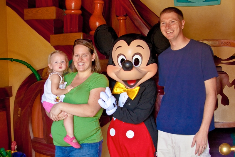 _MG_3658.jpg - Visiting Mickey's house