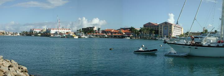 pan-6725-6729.jpg - View of Aruba shore from private beach island