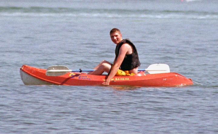 cancun2-7.jpg - Scott and canoe