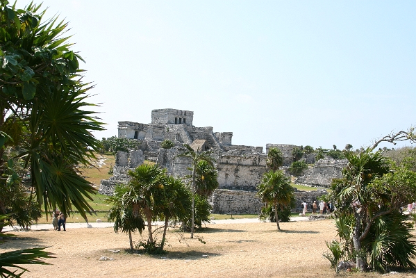 IMG_1358.JPG - large area of ruins