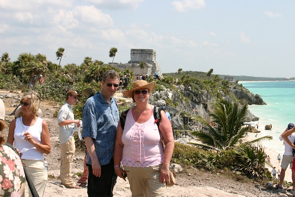 IMG_1378.JPG - tourist at Tulum......