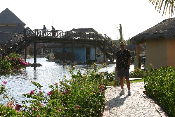 IMG_1391.JPG - White Sands has a lot of canals so these bridges are common