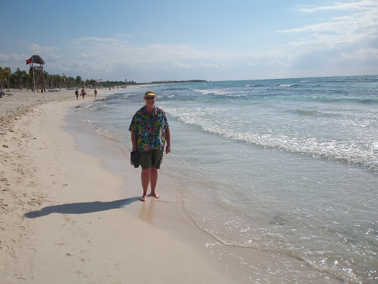 P4240033.JPG - Debbie K at beach...