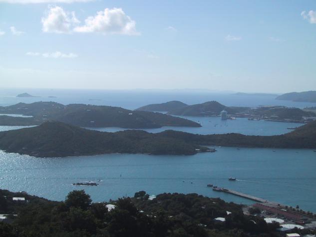 IMG_0240.JPG - View from top of tram, toward 2nd cruise ship location --- Hassel Island, then Water Island