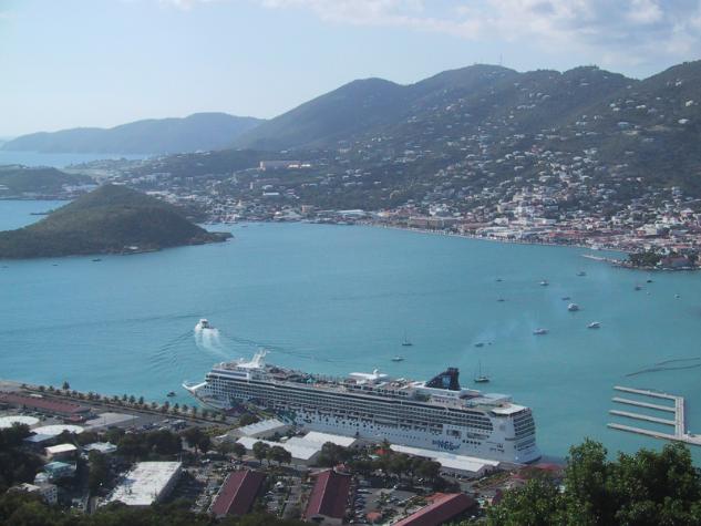 IMG_0241.JPG - View from top of Tram, overlooking Charlotte Amalie Harbor