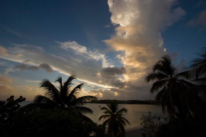 CRW_3144.jpg - View from Best Western room, evening clouds