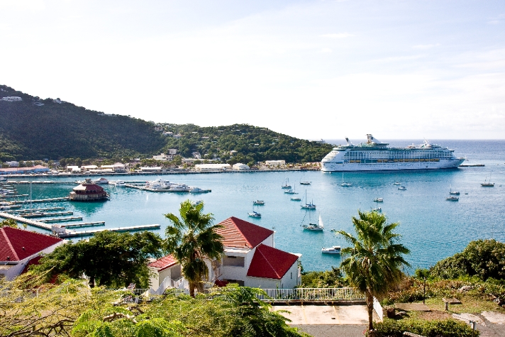 IMG_9244.jpg - Cruise ship in Charlotte Amalie Harbor